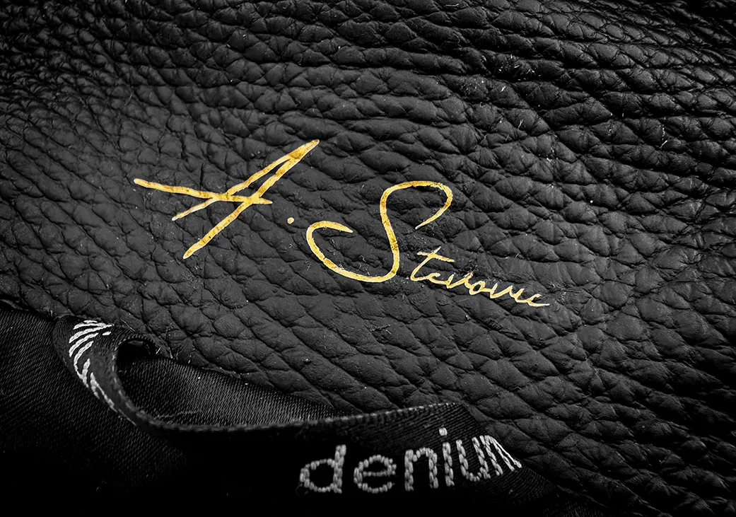 Signature Detail
